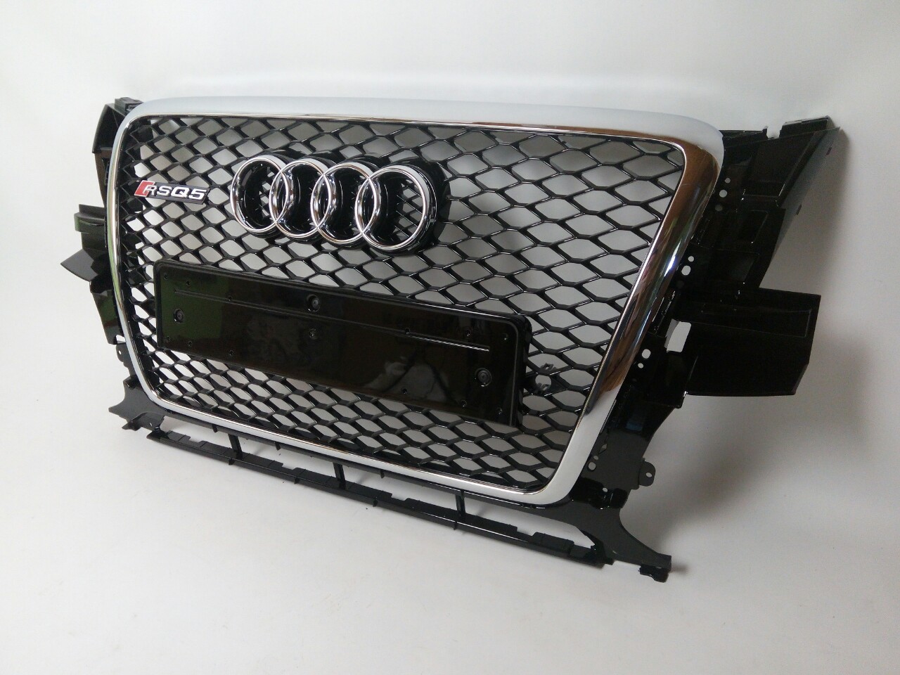 Atrapa grill Audi Q5 8R 2008-2011 przed liftingieml styl RSQ5 Chrom